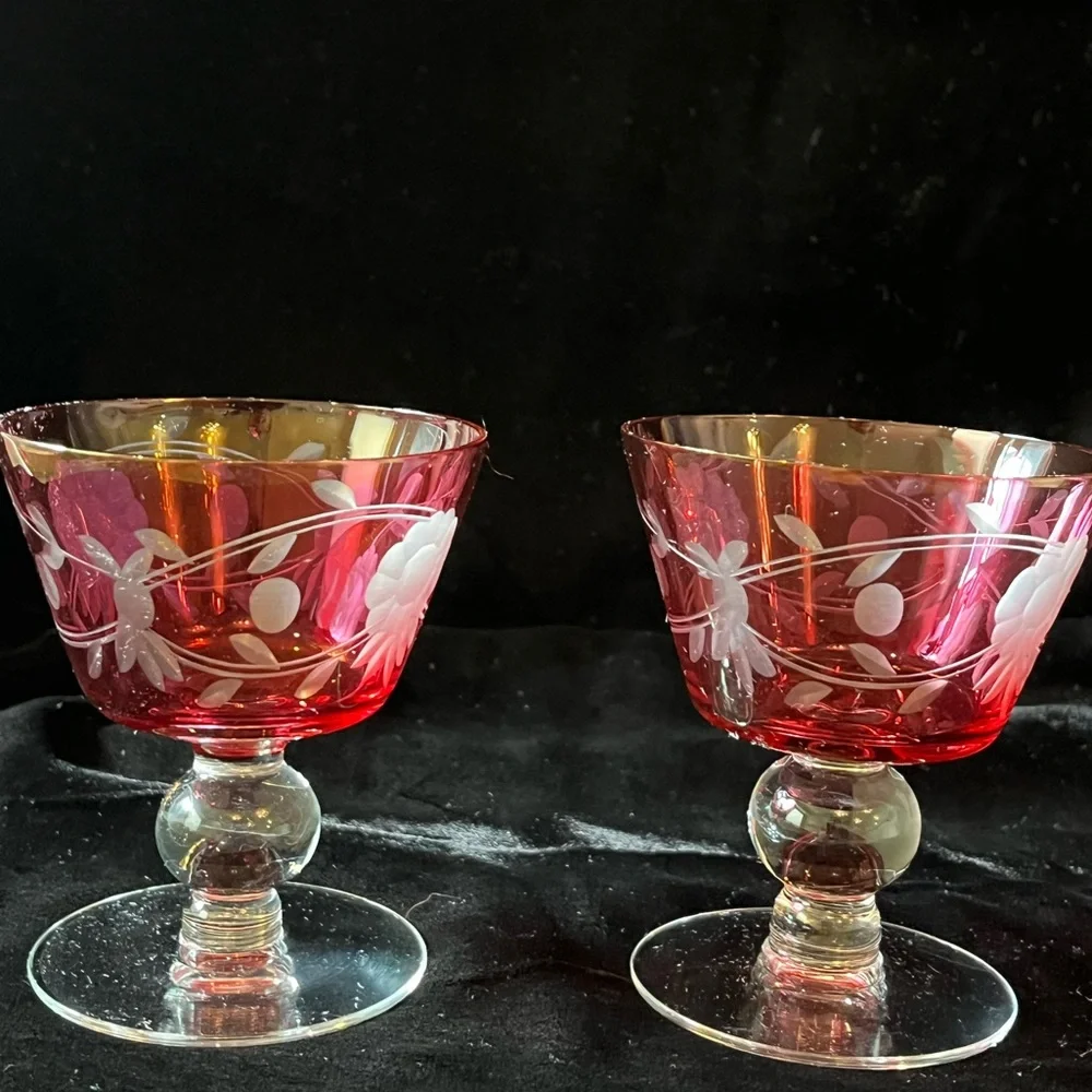 Glastonbury Lotus Cranberry champagne glasses.  Vintage 1920’s era,flashed cut‎